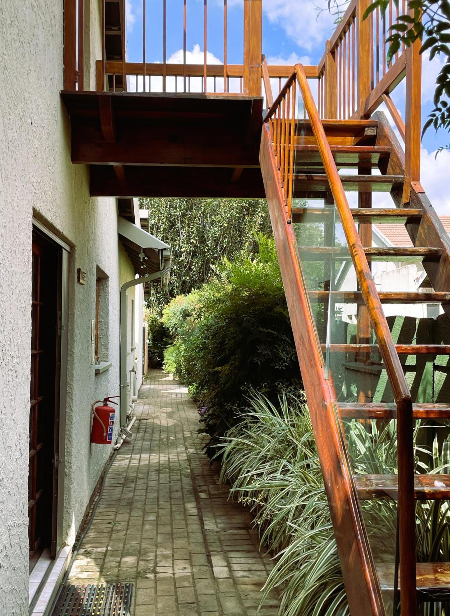 Celtis Lane Guest House Boksburg Eksteriør billede
