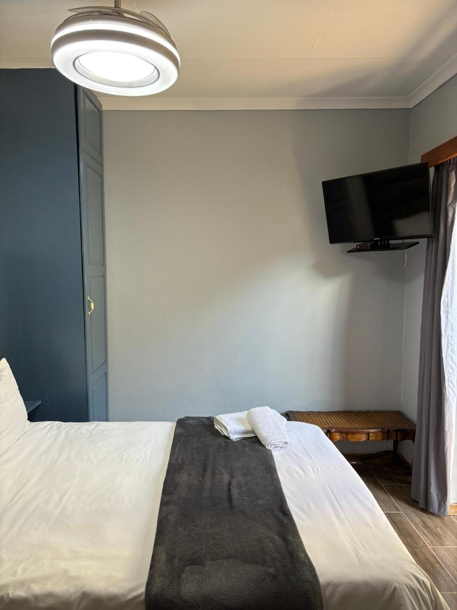Celtis Lane Guest House Boksburg Eksteriør billede