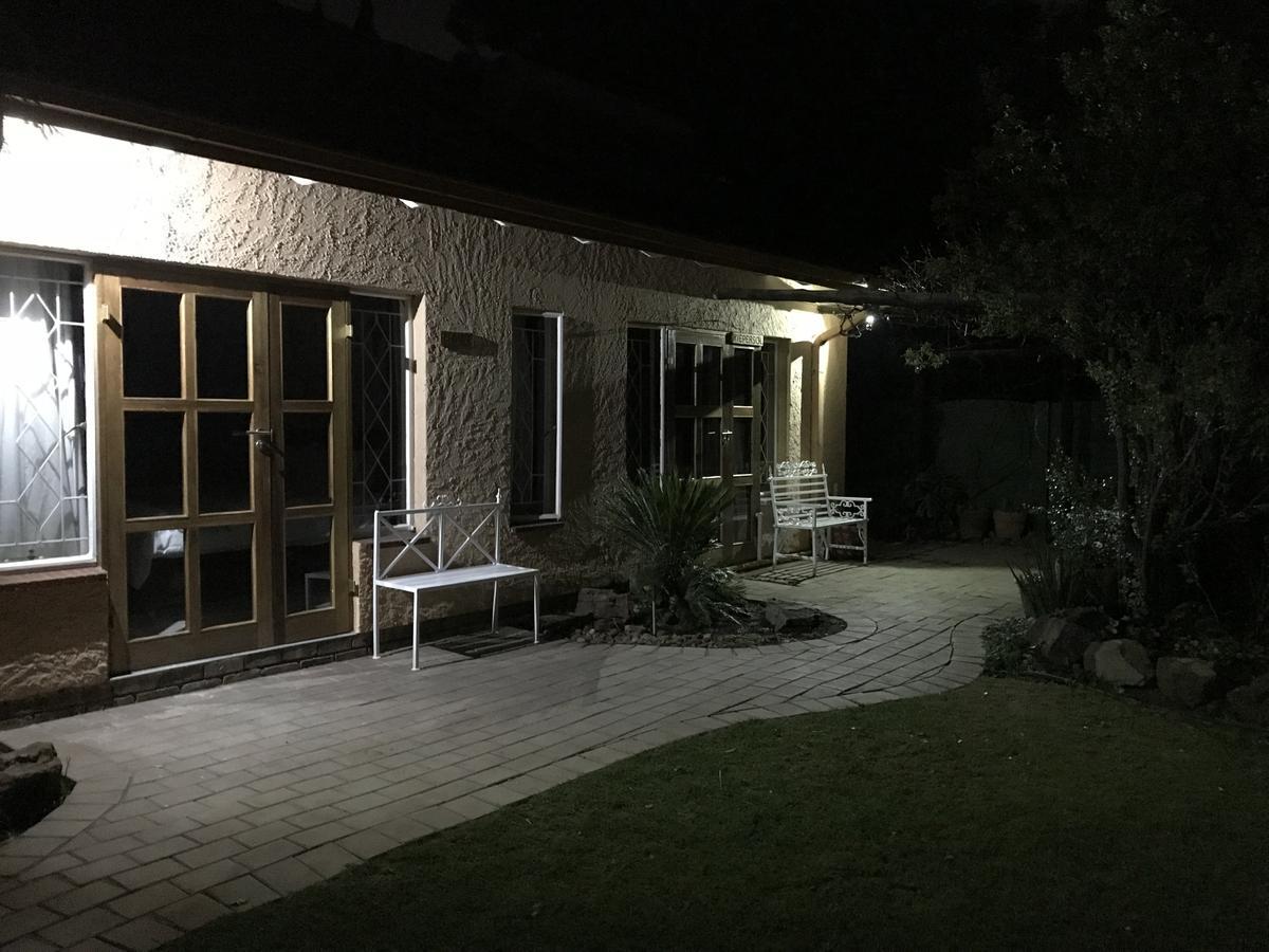 Celtis Lane Guest House Boksburg Eksteriør billede